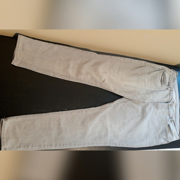 Old navy jeans - Picture 2 of 2